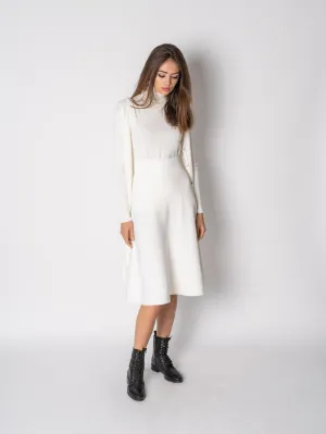 BASIC SLEEVELESS TURTLENECK-IVORY