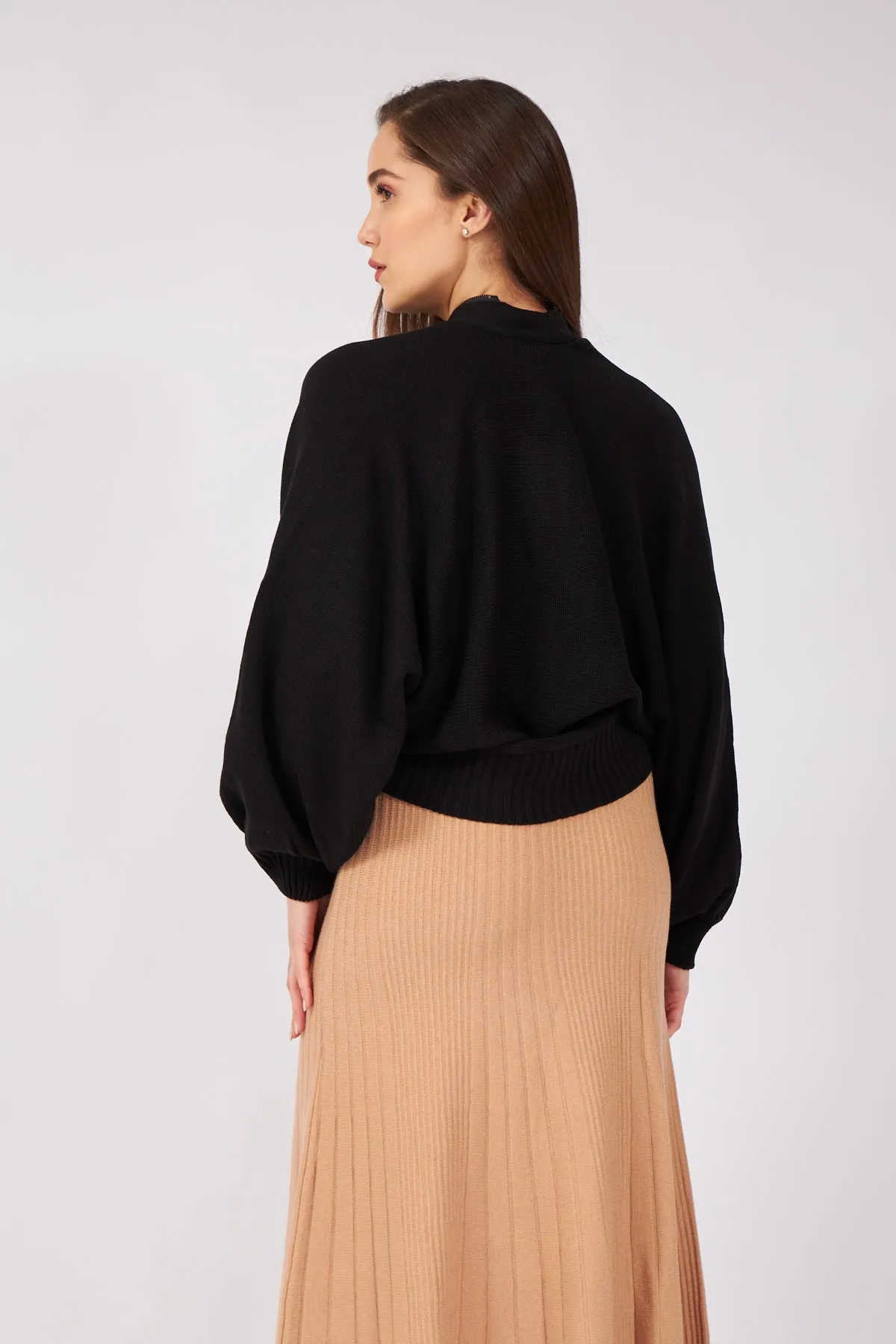 Black Bat Sleeve Zippered Design Cardigan