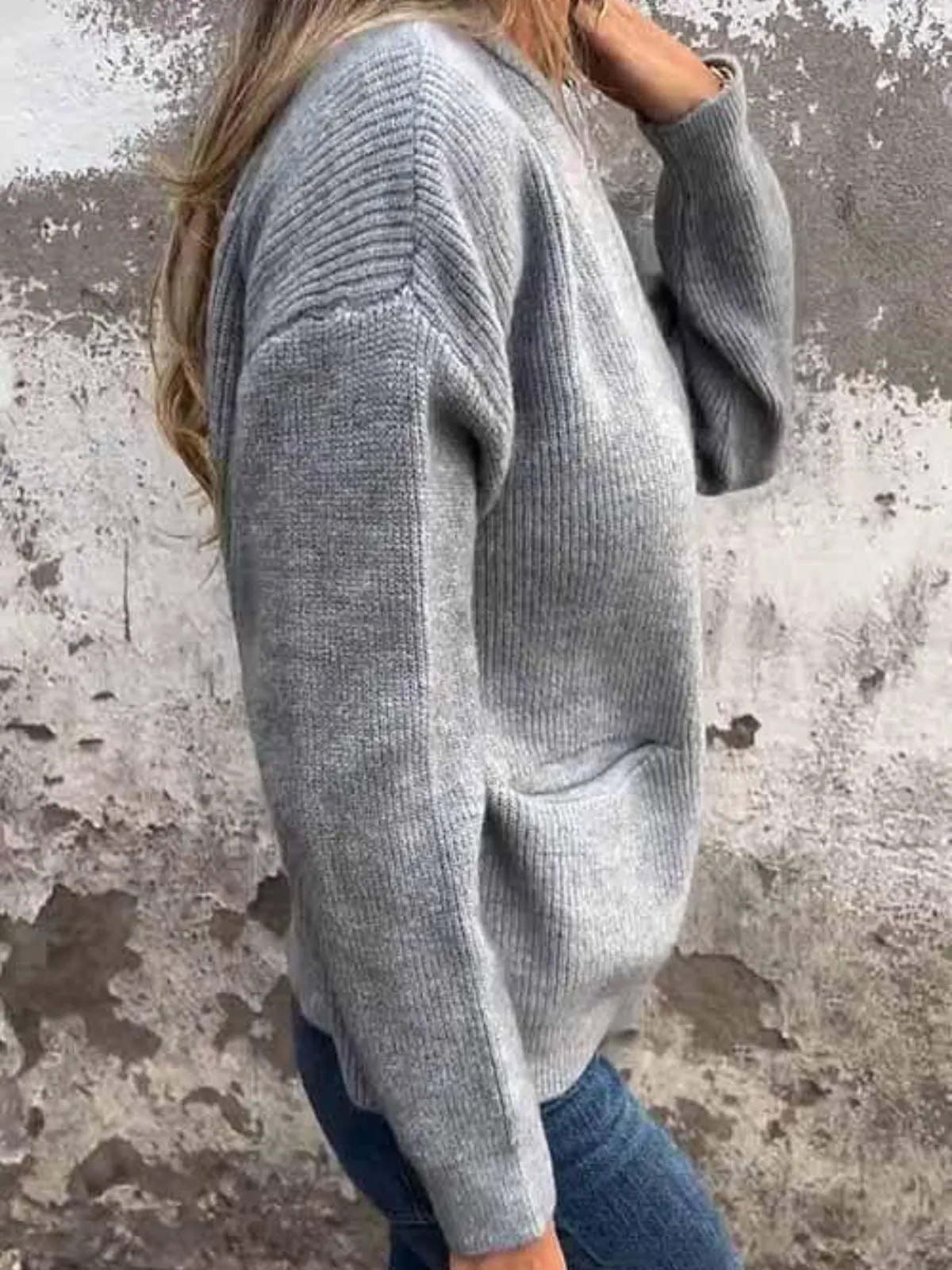 Cotton Zip-Up Cardigan with Round Neck – Timeless Versatile Elegance for Cool Days