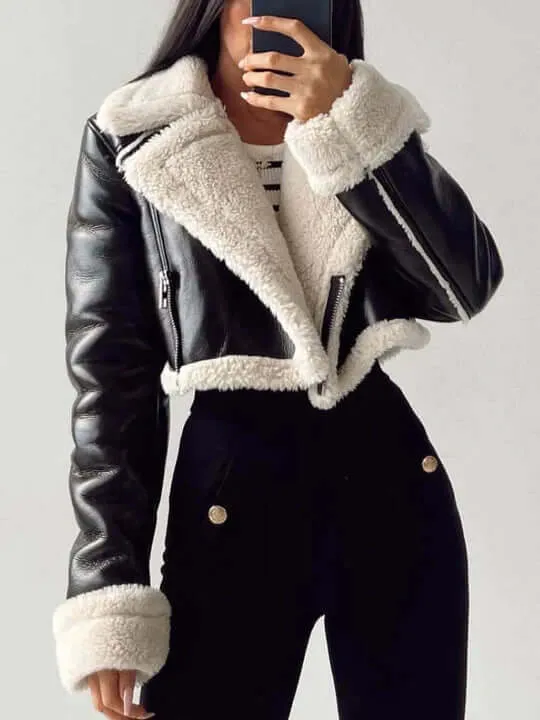 Women's Fleece-Lined Short Jacket: Warmth and Style