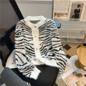 Zebra-stripe Embroidery Soft Cardigan